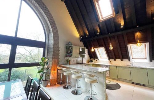 Penge Apartamento | Unique Crystal Palace Park Church Conversion