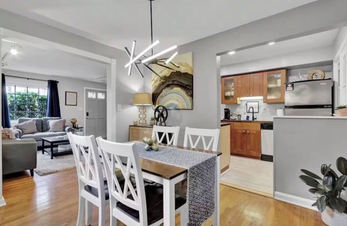 Rosemont Casa | Unique Side By Side Duplex Homes Close to DC and Old Town Alexandria