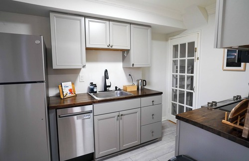 Rosemont Casa | Unique Side By Side Duplex Homes Close to DC and Old Town Alexandria