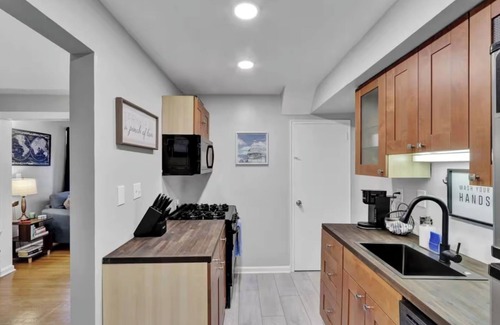 Rosemont Casa | Unique Side By Side Duplex Homes Close to DC and Old Town Alexandria