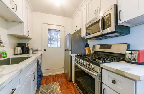 Elysian Heights Casa | Unique Echo Park Bungalow Hideaway 3BR/2Bth +Patio