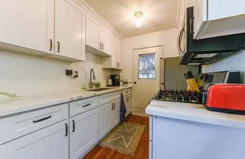 Elysian Heights Casa | Unique Echo Park Bungalow Hideaway 3BR/2Bth +Patio