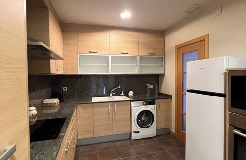 Sant Feliu de Llobregat Casa | Vivienda única muy cerca de Barcelona. Casa ideal para grupos o familias