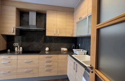 Sant Feliu de Llobregat Casa | Vivienda única muy cerca de Barcelona. Casa ideal para grupos o familias