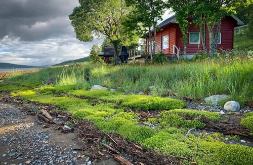 Laukeng Cabaña | Unique fjord house in Malsnes - with private beach and genuine Norwegian charm