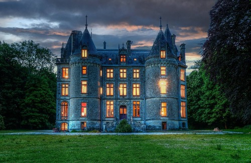 Picauville Casa | Unique French Castle in a Private Natural Park