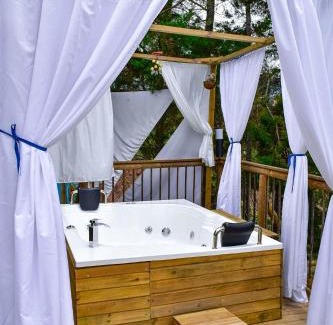 El Penol Chalet De Esquí | Unique Glamping/Domo Betsaida