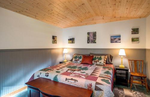 Maple Falls Casa | Unique Glamping Experience, Pet Friendly, Sleeps 2