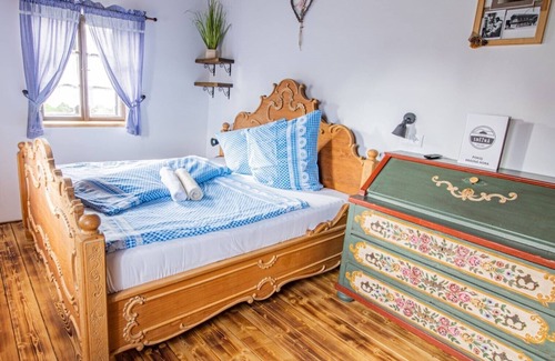 Volary Cabina | Unique guesthouse in the historic Alpenhaus