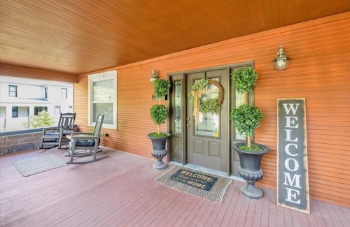 Norwood Casa | Unique Historical Home