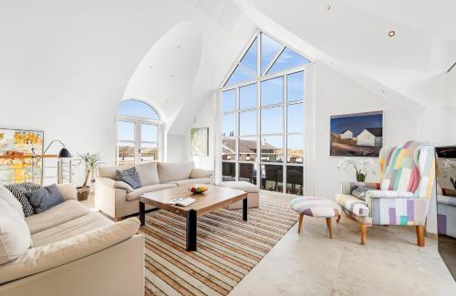Sondervig Casa | Unique Holiday Home For 10 People With A Large Outdoor Wellness Area - 1030