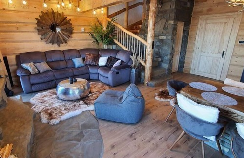 Pcim Casa | Una casa de vacaciones única y confortable en estilo montañés, chimenea, Zawadka
