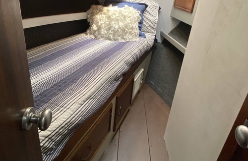 Little Egg Harbor Alquiler De Eote | Unique Houseboat Experience!