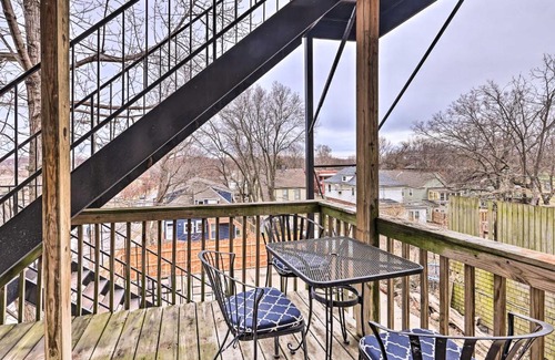 Southmoreland Apartamento | Unique Kansas City Apartment about 3 Mi to Downtown!