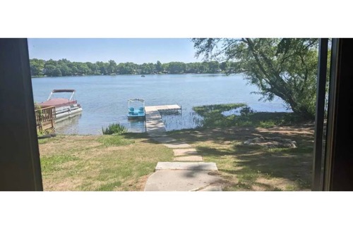 Howe Cabaña | Unique Lakeside Retreat with Pedal Boat for a Relaxed, Pet-Friendly Getaway!