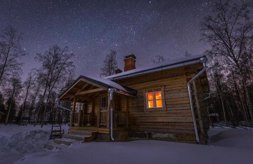 Ii Chalet De Esquí | Unique loghouse and wood heated sauna in Ii