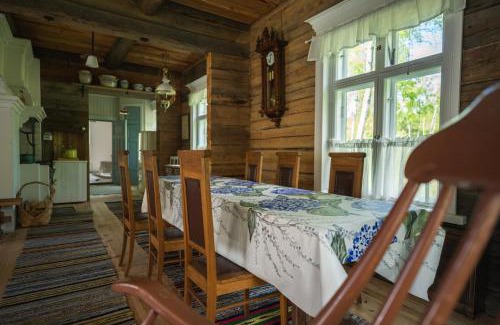 Ii Chalet De Esquí | Unique loghouse and wood heated sauna in Ii
