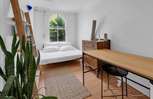 Stockwell Otro | Unique London Townhouse | Pass the Keys