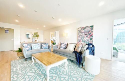 Newton Apartamento | Unique Luxury Incredible SkyTower & Park View - Free Parking