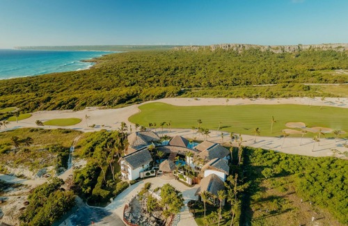 Punta Cana Villa | Unique luxury villa with full staff and ocean view