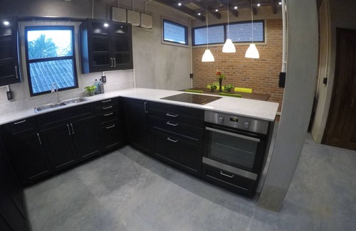 Luang Prabang Casa | Unique & Modern, Huge Kitchen, Great for Long Stays