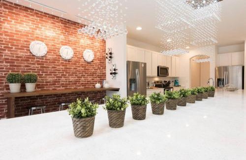 Kissimmee Casa | UNIQUE MASTERPIECE15 Suites Sleeps 30 SON101