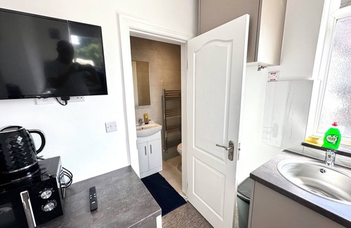 West Hendon Apartamento | Unique Modern, Private Apartment, 15 Mins To Central London