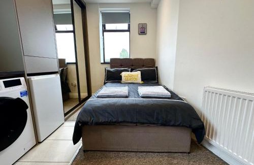 West Hendon Apartamento | Unique Modern, Private Apartment,15 Mins To Central London