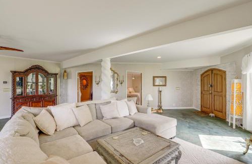 Weaverville Apartamento | Unique Mountain-View Dome Home in Weaverville