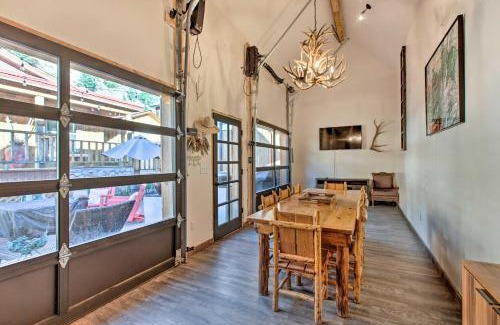 Red River Casa | Unique Mtn Getaway with Stunning Outdoor Area!