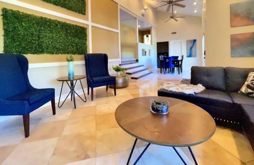 El Dorado Hills Casa | Unique Multi-Level Home Huge Yard Garage Parking