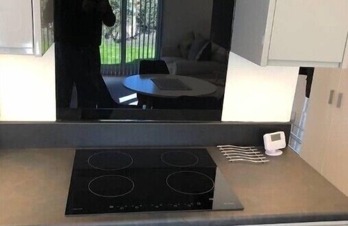 March Casa | Unique one bed contemporary bungalow town centre
