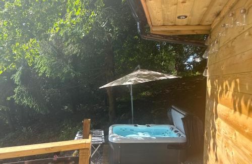 Larkhall Apartamento | Unique Orchard Lodge for couples with hot tub