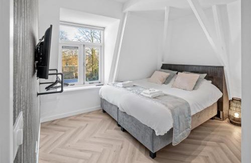 Centrum Apartamento | Unique Penthouse Near City Center And Park