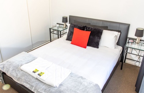 Gawler South Casa | Unique Riverview Cottage-Modern 3 bedroom