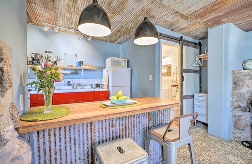 Santa Cruz Apartamento | Unique Santa Cruz Studio ~ 25 Mi to Santa Fe