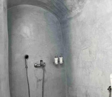 Megalochori Casa | Unique small stonehouse at Thira