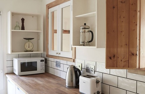 Golspie Cabina | , Cabina Solo Iniciar único en arbolado privado con vistas al mar y cerca de las colinas
