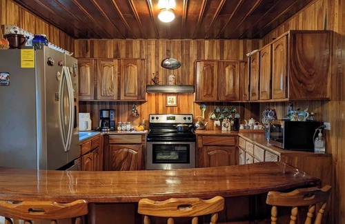 Monteverde Chalet De Esquí | Unique, spacious, and comfortable Chalet in ideal Monteverde location.