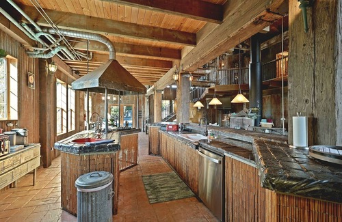 Lakeport Casa | Unique Stay! Pool/ Hot Tub/ Game Room/ Bar/ Views