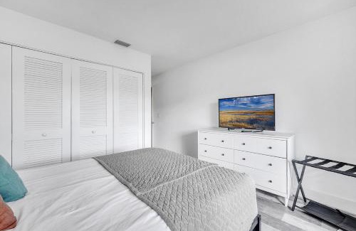 Florida Center North Apartamento | Unique Stays at Cozy Lake House near Universal