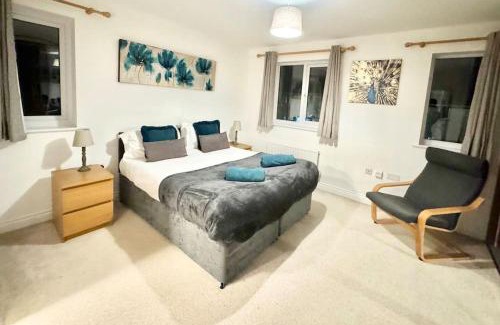 Ashford Casa | Unique Stays Modern Evergreen House in Ashford!