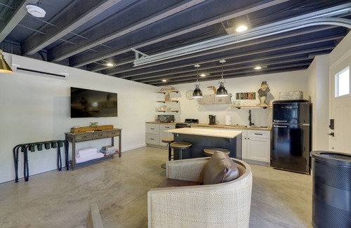 Loveland Apartamento | Unique Studio on Obanyon Creek in Dtwn Loveland!