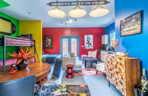 Urban Core Apartamento | Unique studio w pool spa & gardens near downtown