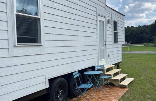 Hartsville Apartamento | Unique tiny home experience in a park with several!