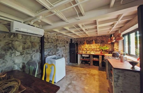El Zonte Casa | Unique Tiny House-best Beach in El Zonte