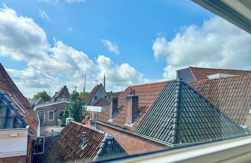 Dokkum Apartamento | Unique town house in Dokkum close to Wadden Sea