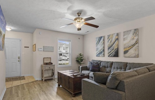 Westgate Casa | Unique Townhome in the center of Jacksonville!