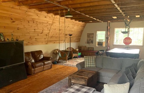 Wenham Casa | Unique two-story barn in the heart of the North Shore of Boston