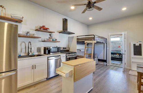 Vineyard Apartamento | Unique Vineyard Studio w/ Shared Outdoor Oasis!